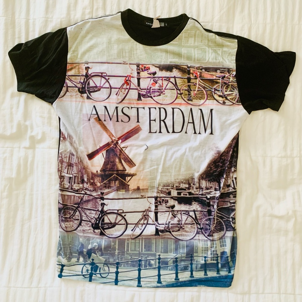 Large Men’s Graphic T-Shirt